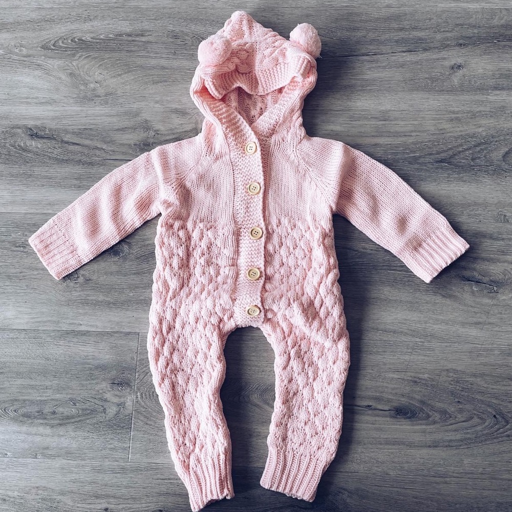 long sleeve buttoned down pom pom ears hood